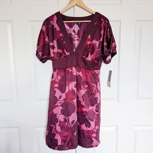 NWT Mossimo Cranberry Burgundy v neck short sleeve valentine's day dress size M